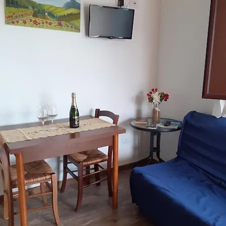 Gli Olivastri, La Rosa Dei Venti Con Piscina E Solarium , Vista Mare ,climatizzatore ,wifi *